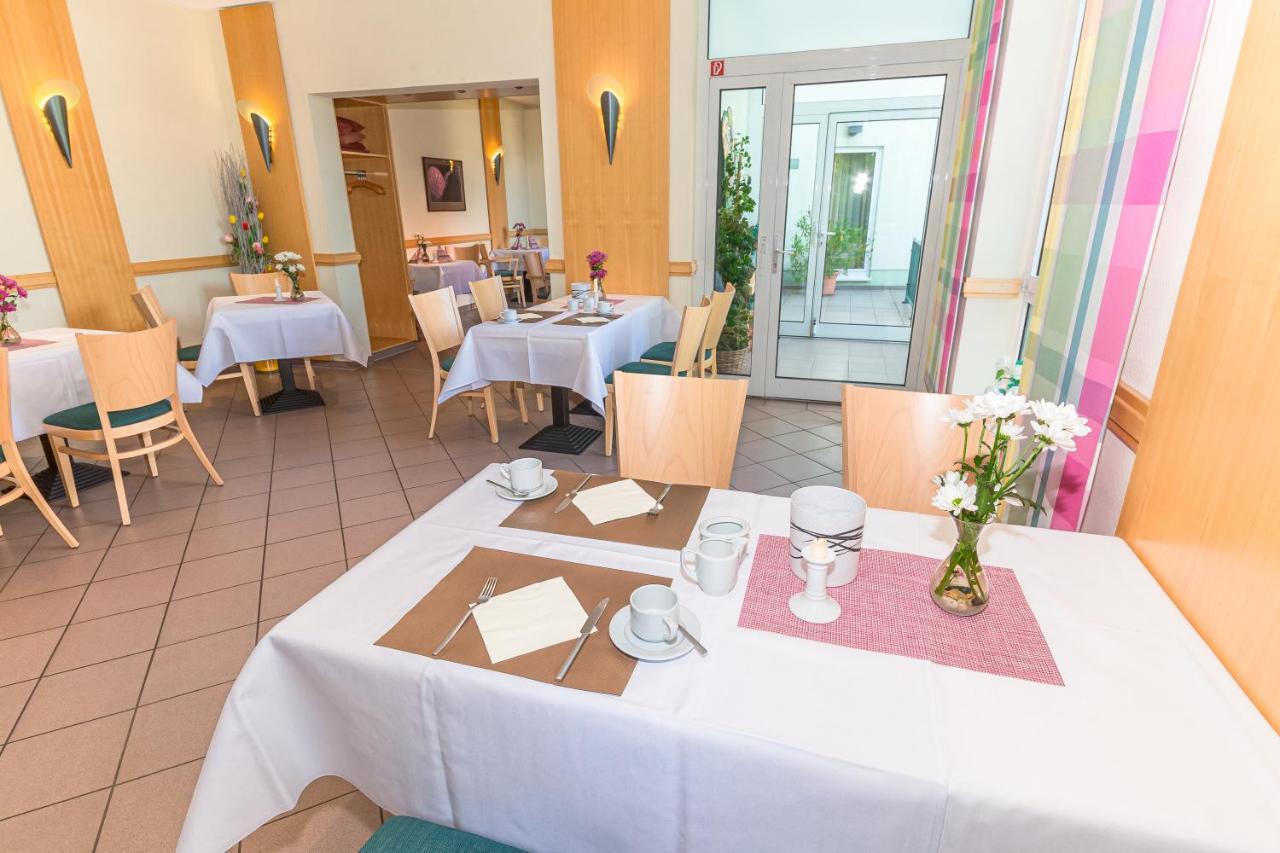 Akzent Parkhotel Trebbin Eksteriør bilde