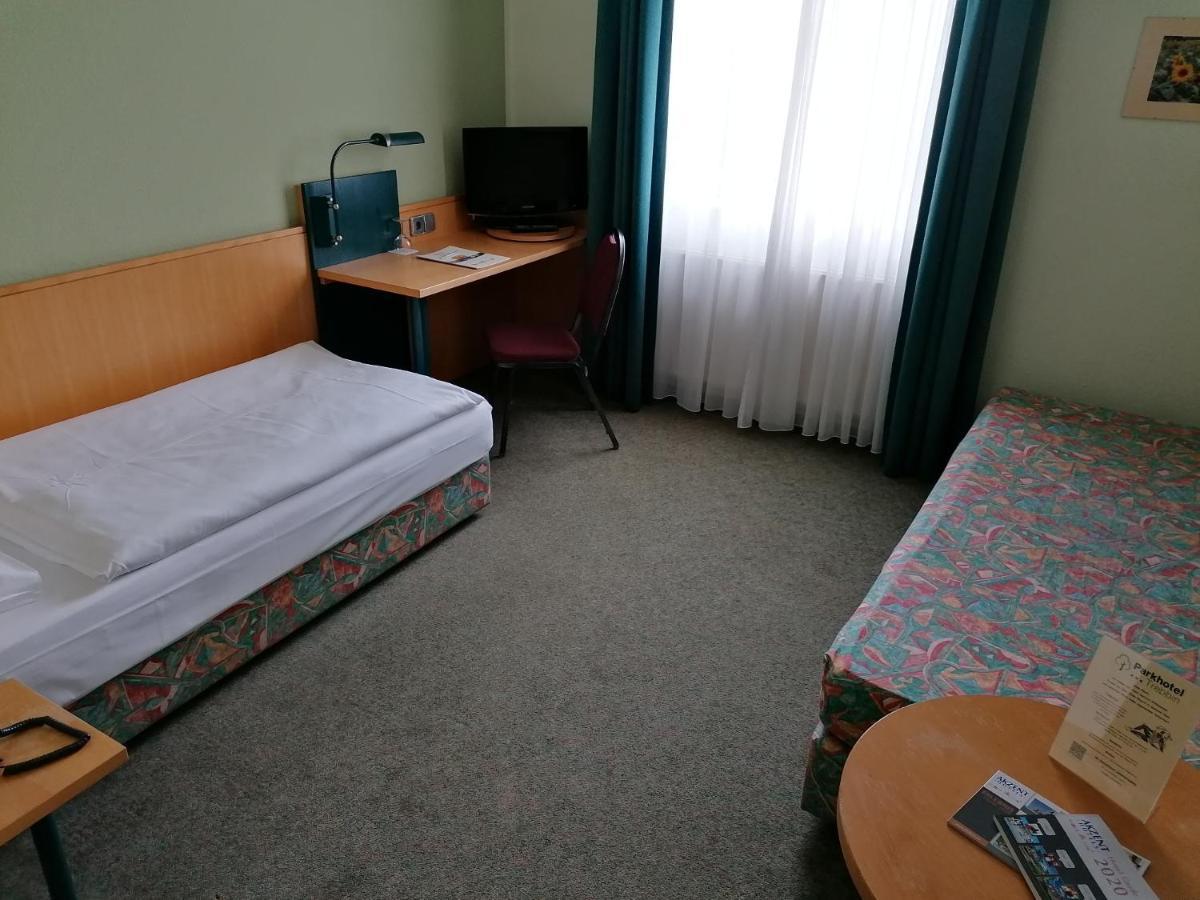 Akzent Parkhotel Trebbin Eksteriør bilde